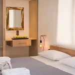 Christina Luxury Villas *